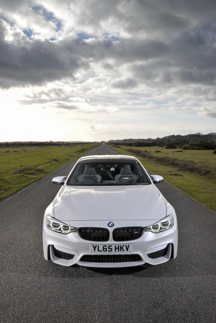  BMW M4 Coupe Competition Package 2016 года  (UK) (фото 6 из 24)